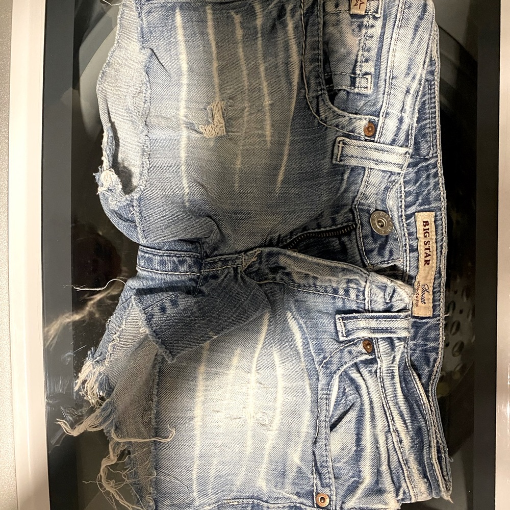 Big star destroyed Jean shorts